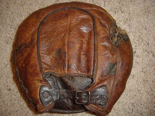 Early 1900's Spalding Crescent Basemitt Back
